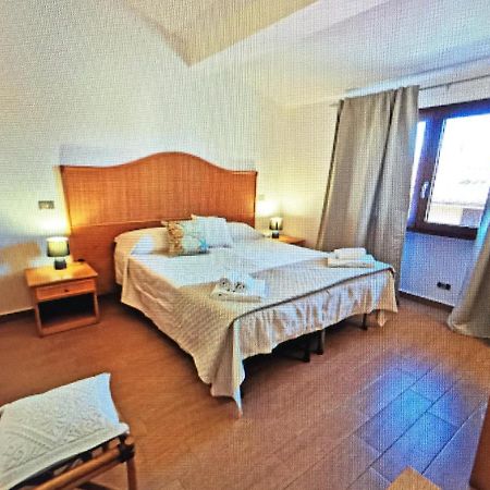 Le Camere Sul Porto Palau Ngoại thất bức ảnh